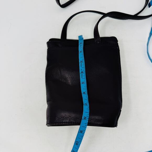 Vintage Genuine Leather Bucket Crossbody Bag Black Made in Colombia Small - Picture 14 of 15